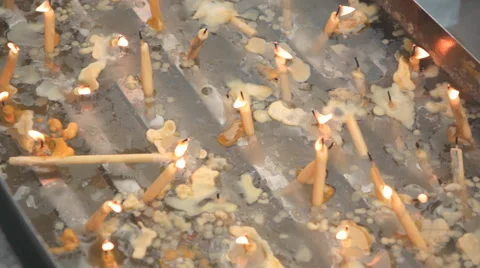 Burning candles on water Stock-Footage 60590916