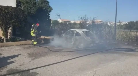 Burning car in Sicily Stock-Footage 129962612