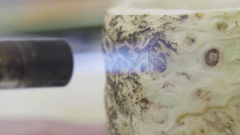 Burning celery skin Vídeos de archivo 104900879