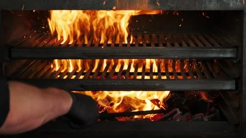 Burning coals in an empty grill. Grilled fire. 스톡 동영상 151645069