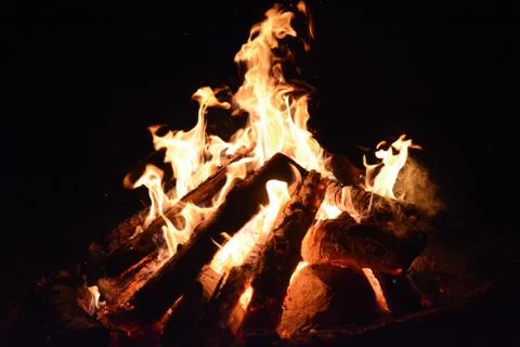 Burning fire on a summer evening screen saver for the monitor Foto stock