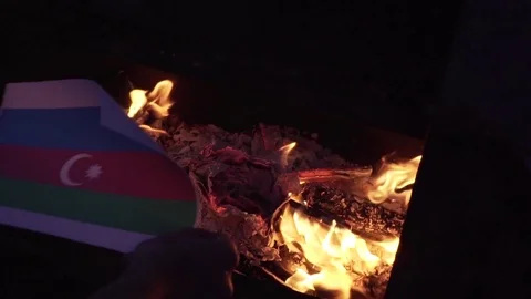 Burning the flag of Azerbaijan Video stock 75915956