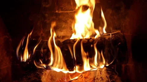 Burning Log Fire Flames in Fireplace Close-up Slow Motion 스톡 동영상 146574374