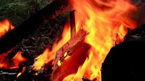 Burning of the tractor engine Video stock 70426734