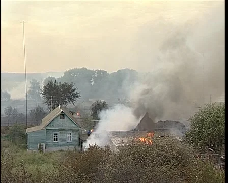 Burning Village Vidéo 1043992