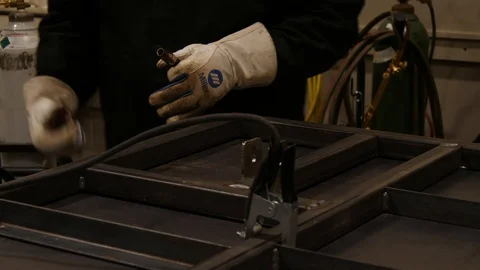 Burning Weld Slide 库存影片 87125905