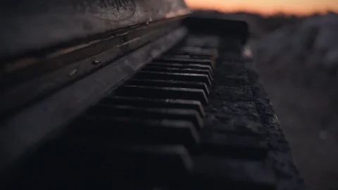 Burnt piano Video stock 128968096