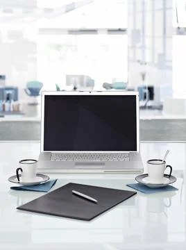 Büro,laptop,schreibtisch,arbeitsplatz,büros,computer,laptops,notebook,note. 写真素材