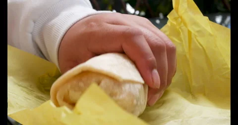 Burrito 1 Video stock 309057454