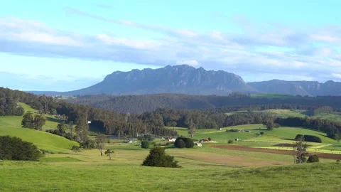 Burton's Lookout view of Cradle Mountain Stock Footage 201316102