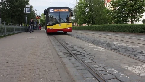 The bus arrives at the bus stop Stock Footage 89068337