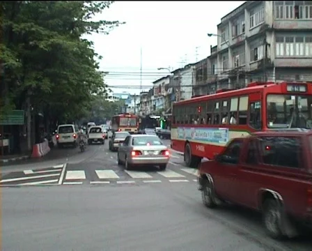 Bus encounter Stock-Footage 89983