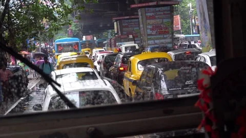 Bus at a road signal Video stock 77679112