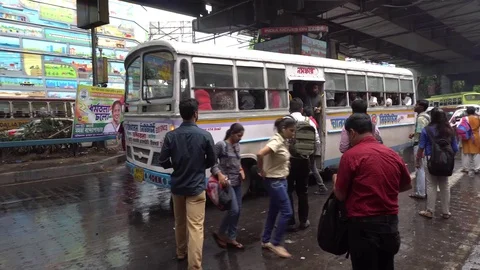 Bus service in Kolkata Video stock 77702572