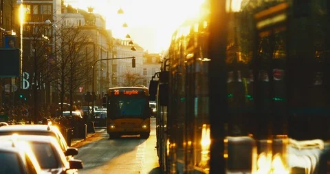 Bus in slowmotion in city Stock Footage 108562827