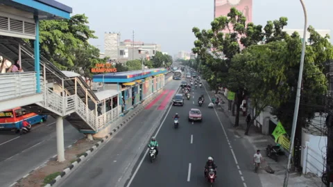 Bus stop Video stock 132514112