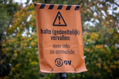 Bus stop U OV Utrecht suspended (halte opgeheven) sign Foto stock