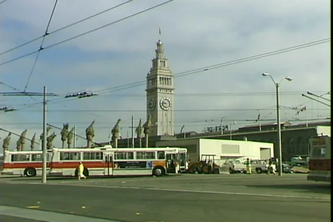 Bus Terminal Stock-Footage 816628