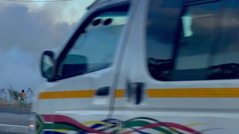 A bush fire on a summer’s day in Cape Town Stock Footage 332755489