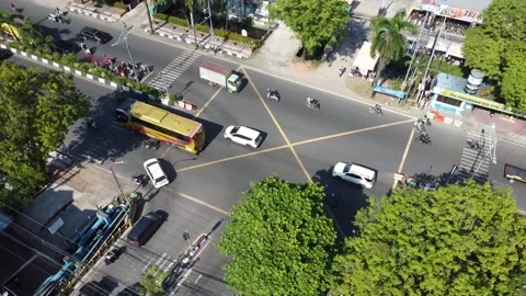 The busiest traffic light intersection in Banjarmasin, the intersection ent.. Stock Footage 314787059