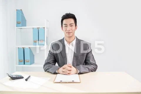 Business colleagues having a meeting in office Stock Photos