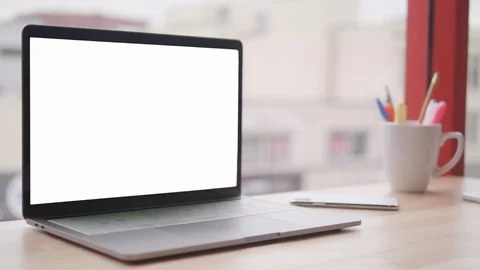 Business Computer Office Laptop Screen, Wood Table Desk Open Blank Screen View Vidéo 99668428