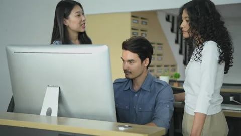 Business concept of 4k Resolution. Group of Asian business people summarizi.. Stock Footage 237965210