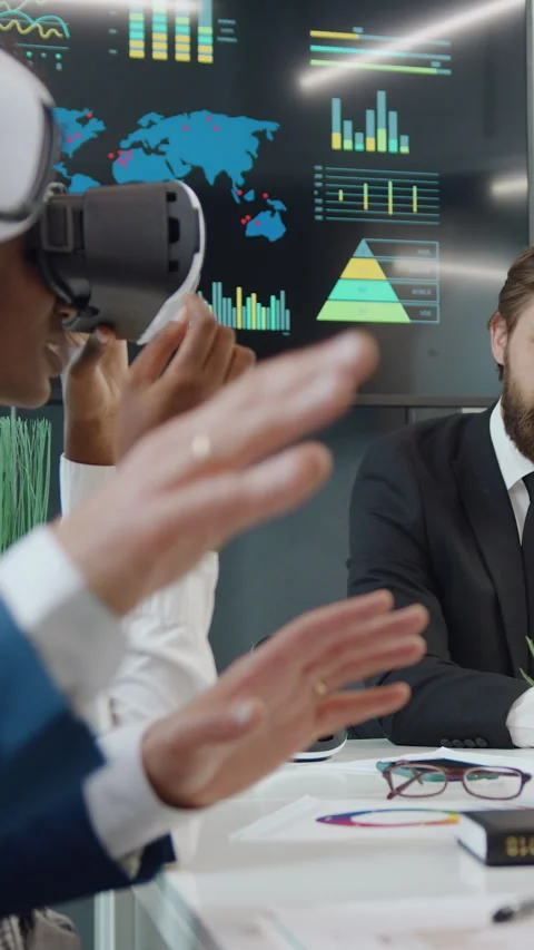 Business concept where 35-aged handsome bearded leader attantivly listening his  Stock Footage 330310395
