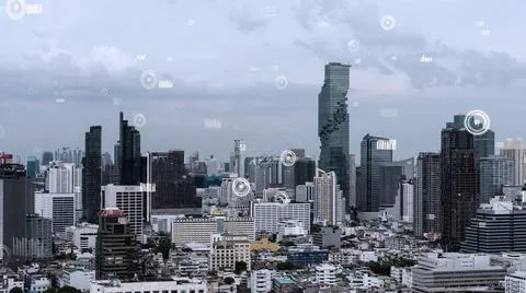 Business data analytic interface fly over smart city showing alteration future Foto stock
