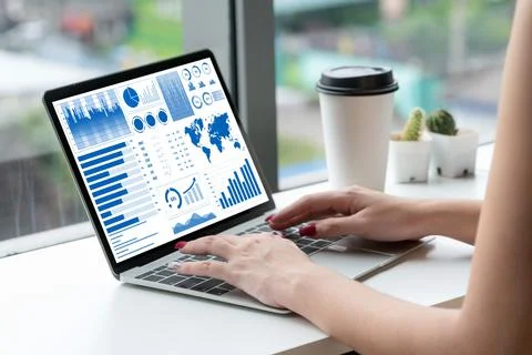 Business data dashboard analysis by ingenious computer software Foto stock