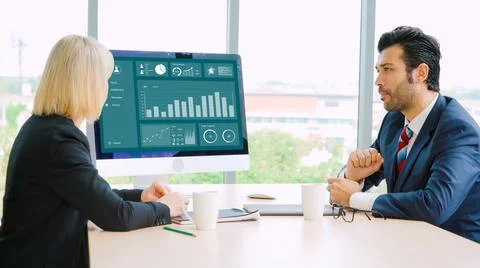 Business data dashboard analysis by ingenious computer software Stock-Fotos