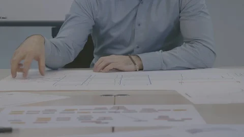 Business developer explaining construction plan Stock Footage 101960160