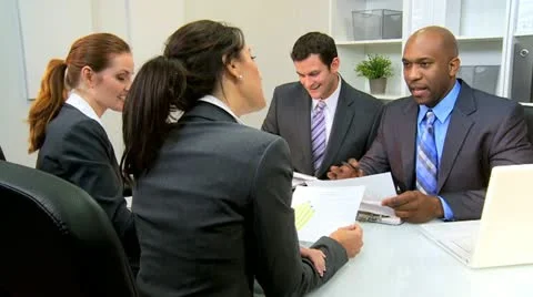 Business Interview in Modern Office  Vidéo 10885238