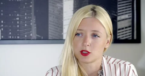 Business lady for an interview Video stock 139572468