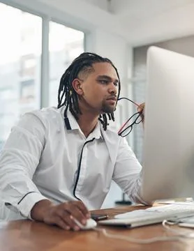 Business, man and reading with computer in office for research, editing sto.. Stock Photos