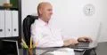 Business Man Watch Videos Laptop Entertainment Moments Happy Casual Adult People 4k or 4k+ Resolution