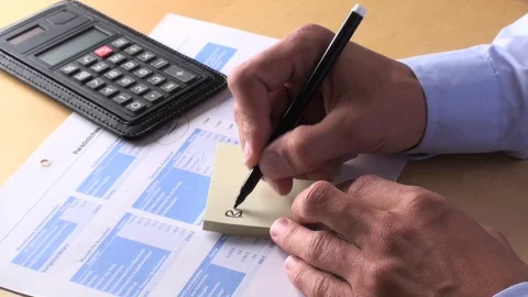 Business man at work 库存影片 85686386