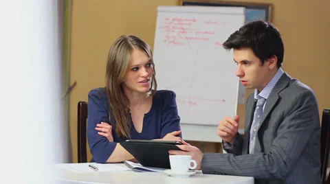 Business meeting finding solution, man woman discussing problem Stock Footage 35985886