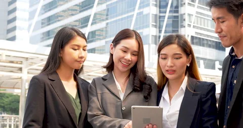 Business Partner using digital tablet online meeting team Partnership businessma Stockbeeldmateriaal 203817290