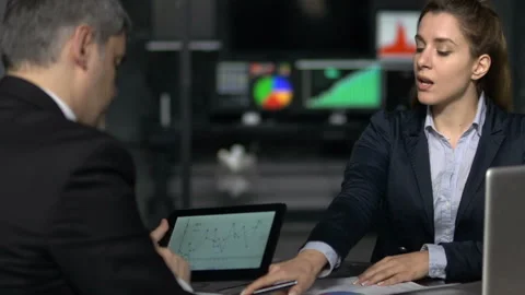 Business People Working Stock-Footage 210221672