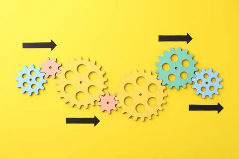 Business process organization and optimization. Scheme with wooden figures .. 스톡 사진