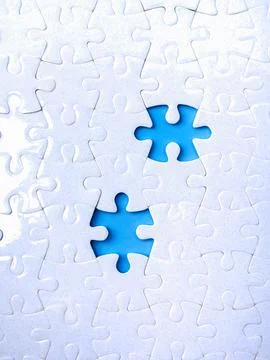 Business solutions, solving problems, missing and incomplete concept. Two b.. 스톡 사진