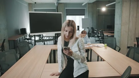 Business team collaborates with documents in modern office environment Stock-Footage 318521440