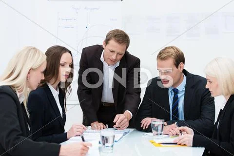 Business team in a meeting Stock-Fotos