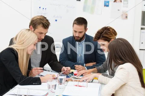 Business team in a meeting Stock-Fotos