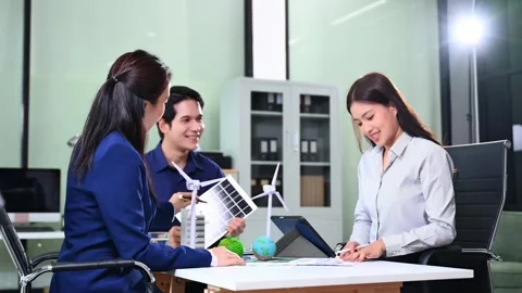 Business team working virtual modern smartphone to reduce CO2 emissions car.. Stock Footage 312848415