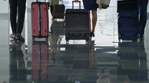 Business trip for divers managers Stock-Footage 125710328