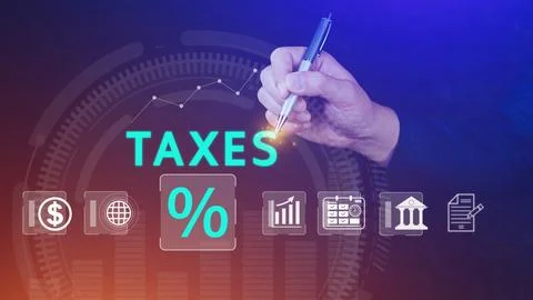 Business using computer to complete Individual income tax return form onlin.. Stock Photos