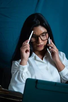 Business woman multitasking, thinking while talking on phone Stock Photos