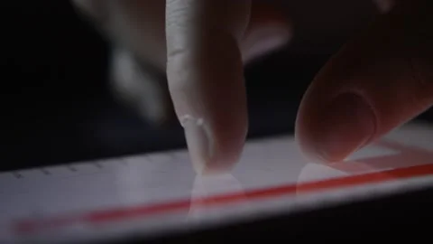 Businessman analyzing trading chart on a touch screen monitor. Vidéo 220425924
